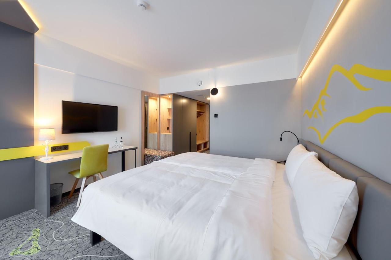 Hotel Ibis Styles Nowy Targ Exterior foto